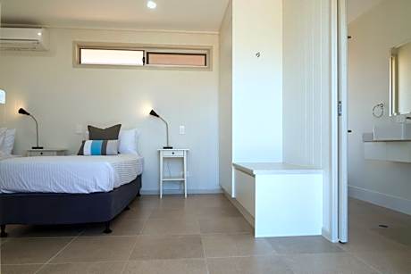Deluxe Family Suite