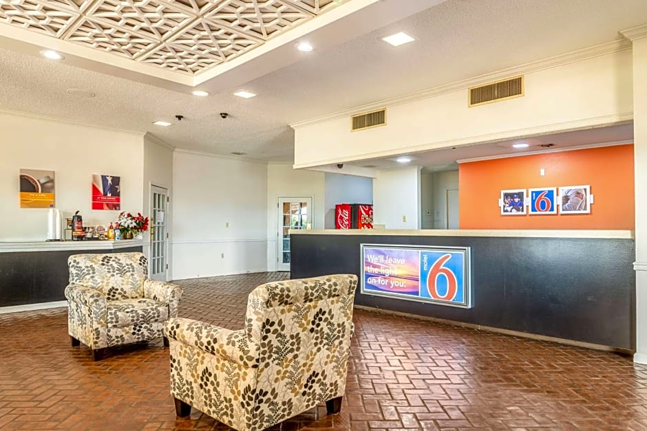 Motel 6-Natchitoches, LA