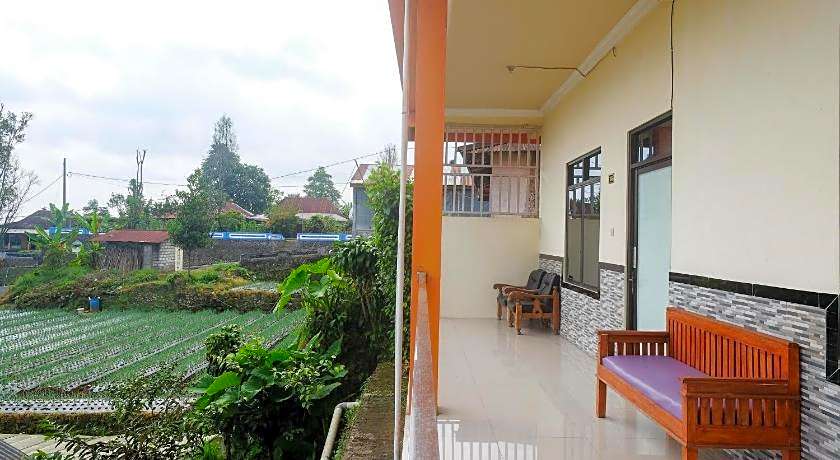 OYO 2162 Pondok Wisata Sri Widodo