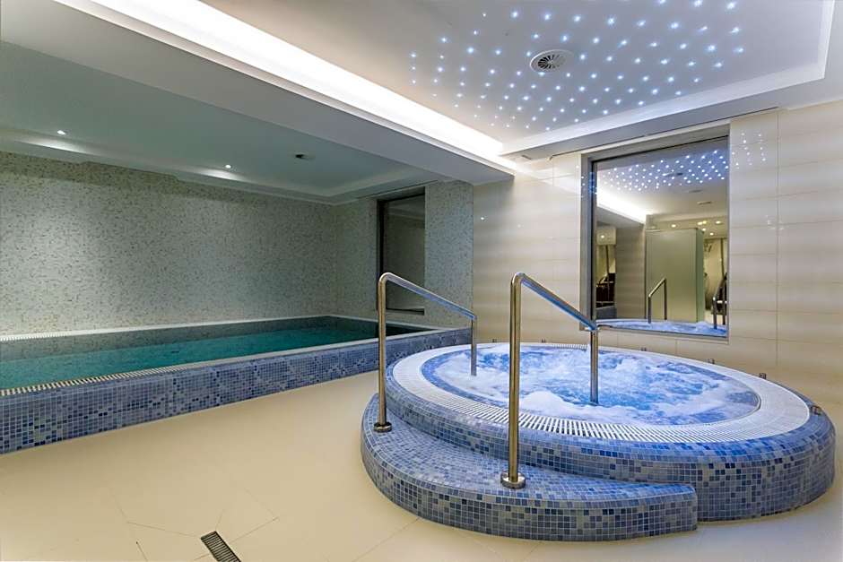 Outlet Hotel Polgár