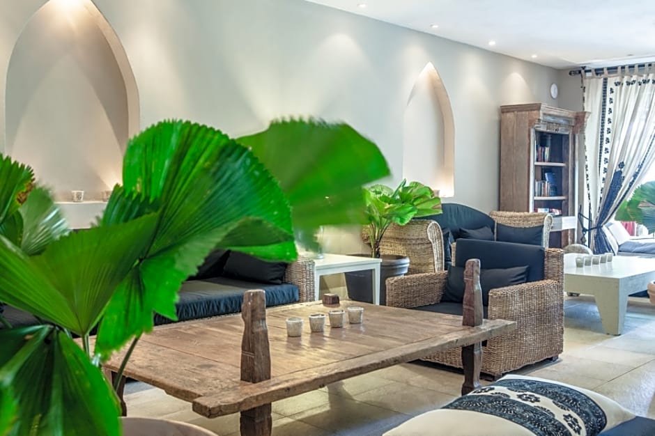 Jashita Hotel