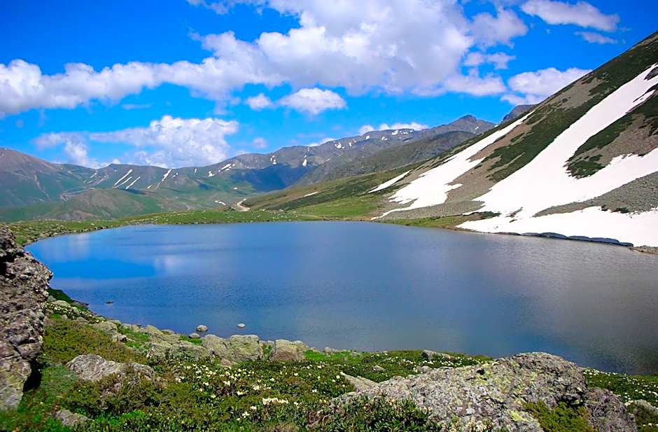 Inanlar Garden Hotel & Bungalow