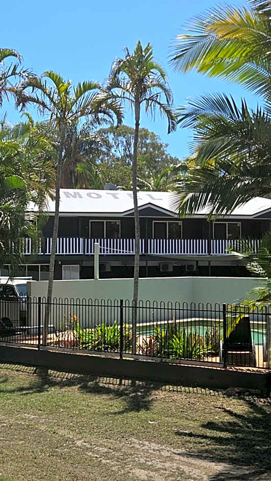 Agnes Palms Motel