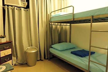 Bed in 8-Bed Mixed Dormitory Room