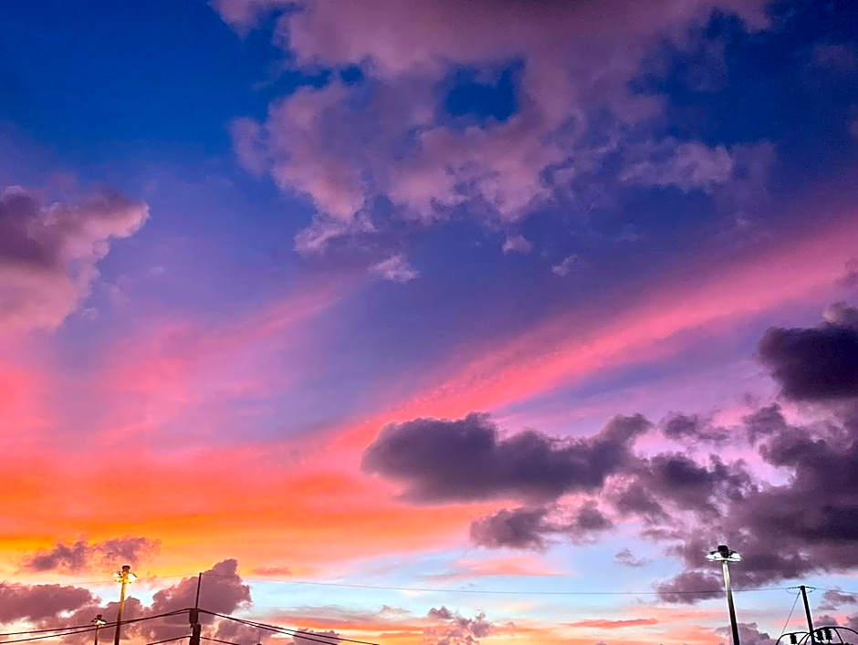 Louis' Runway View Hotel