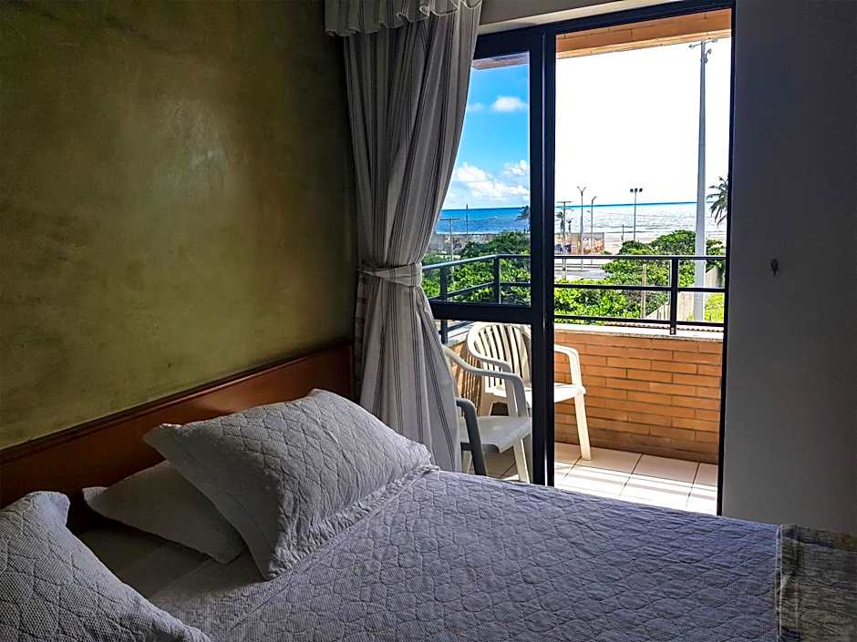 Golden Beach Hotel