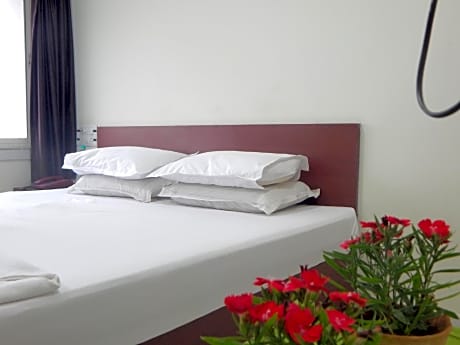 NK Guest House-Kolkata