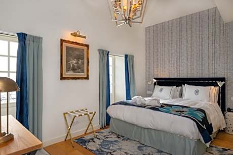 Deluxe Suite with Sea View