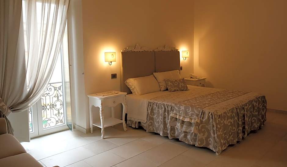 PLAZACARRISI HOTEL & SPA