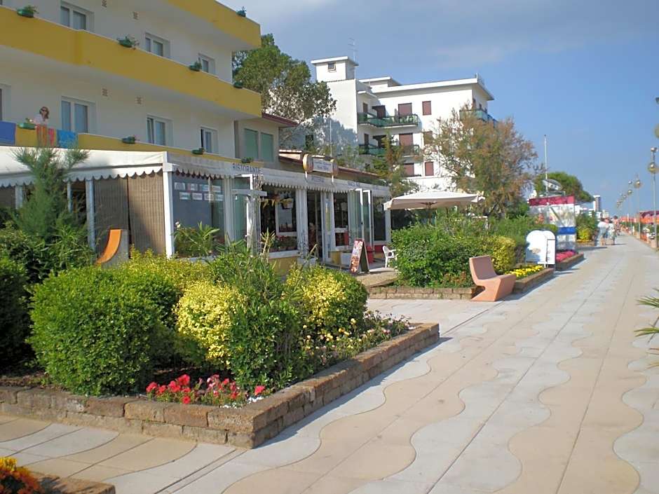 Hotel Silva Frontemare PARK & BEACH-PLACE INCLUDED
