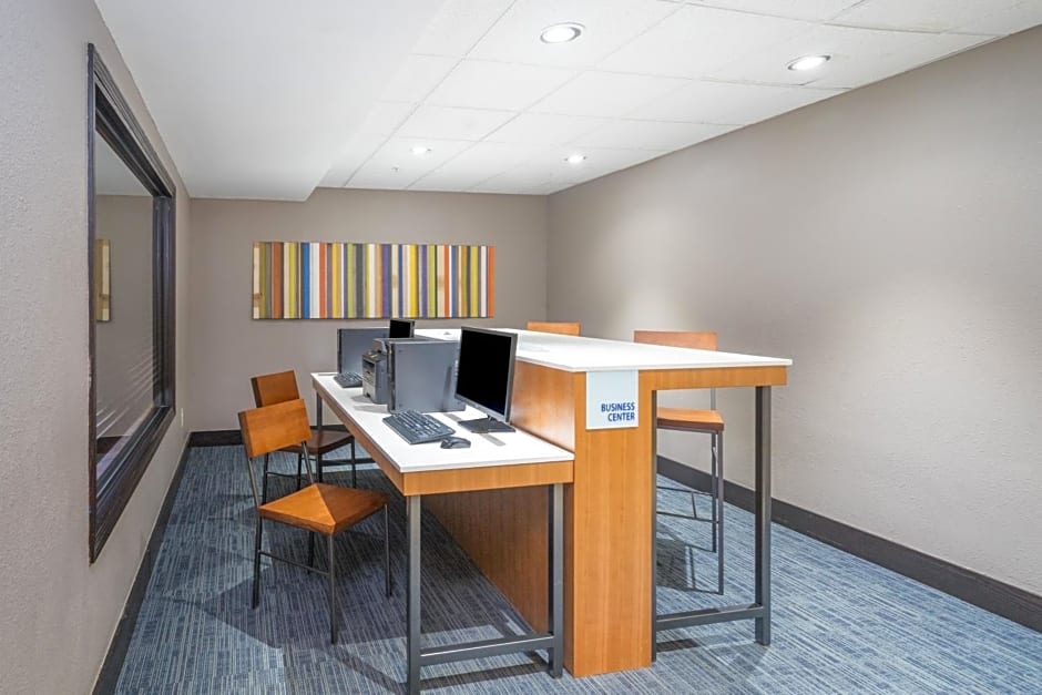 Holiday Inn Express Hotel Howe / Sturigs By IHG