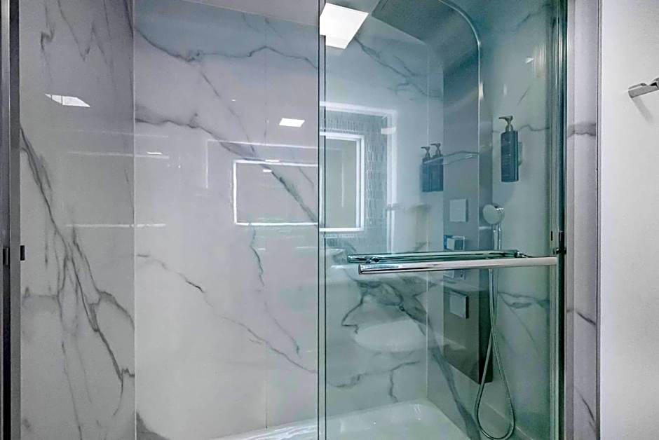 Blue - A Modern Hotel, an Ascend Collection Hotel