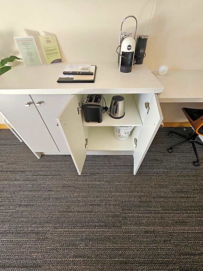 Eastgate on the Range Motel