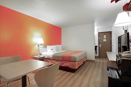 Queen Room - Disability Access - Roll in Shower