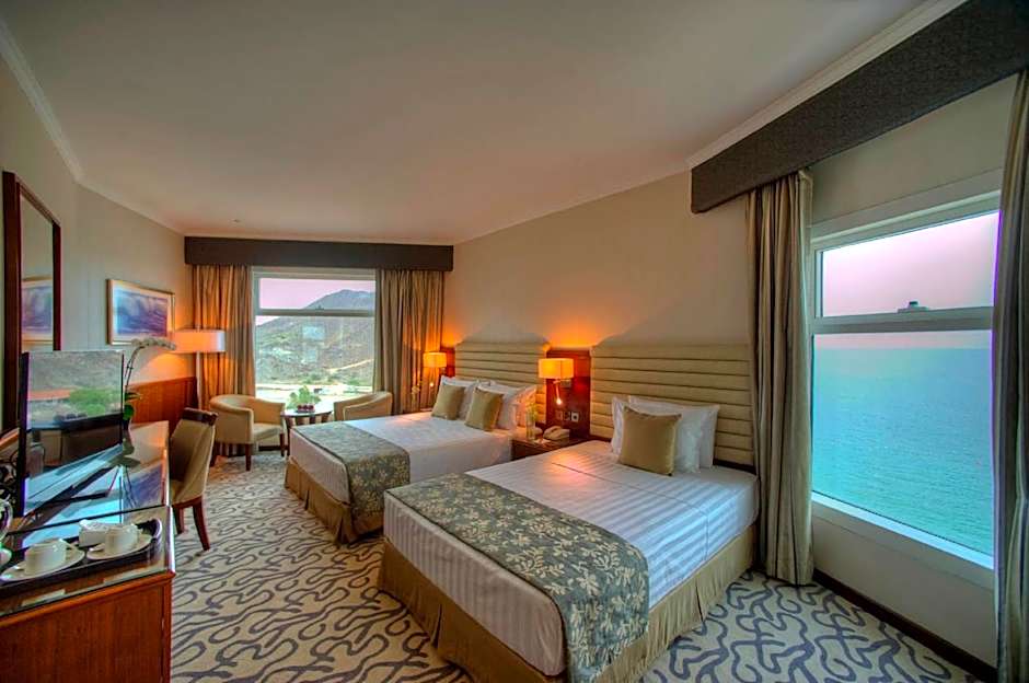 Photo 1 of 2 of Deluxe Family, Partial Sea View