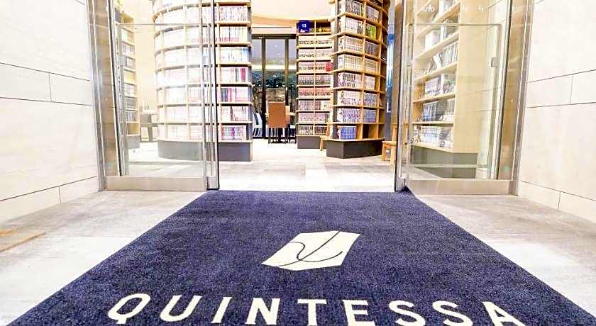 Quintessa Hotel Tokyo Haneda Comic and Books