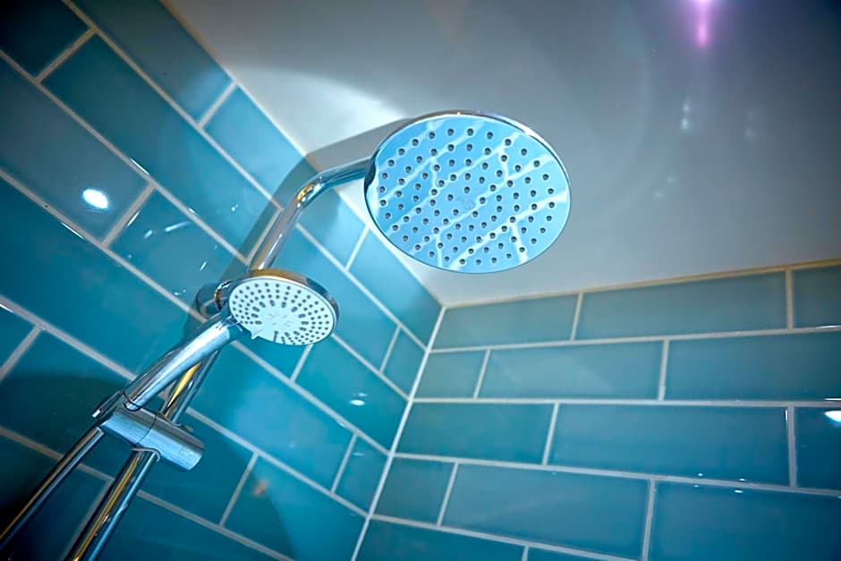 The Boathouse Inn & Riverside Rooms