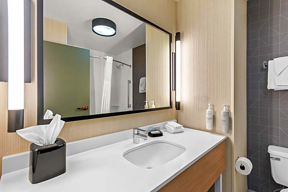 Spark by Hilton Bardstown