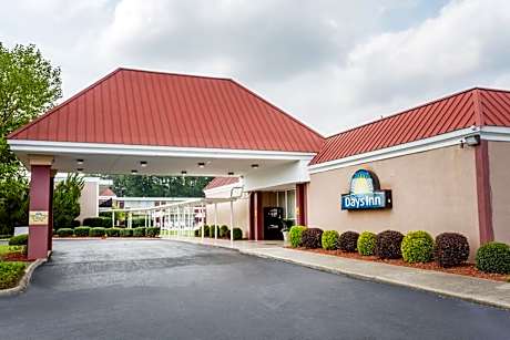 Days Inn by Wyndham Goldsboro
