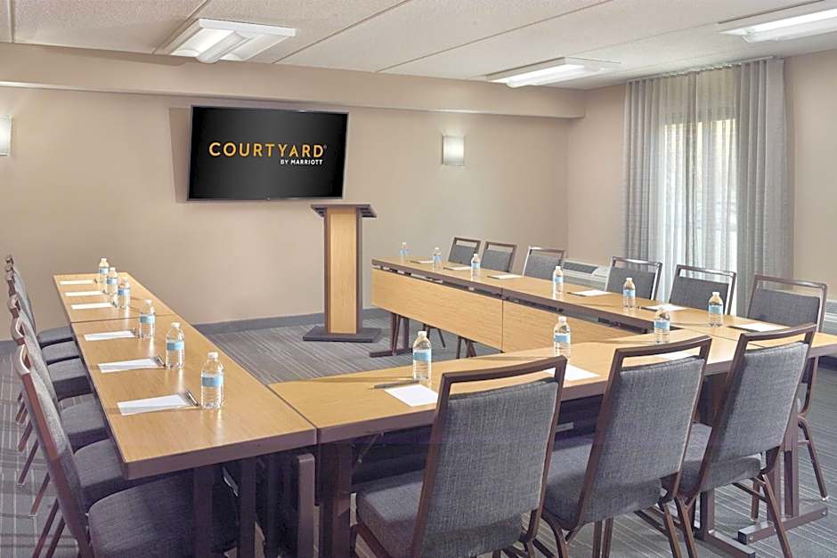 Courtyard by Marriott Atlanta Airport South/Sullivan Road