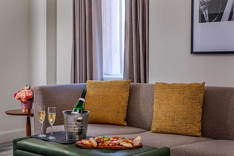 Le Meridien Indianapolis