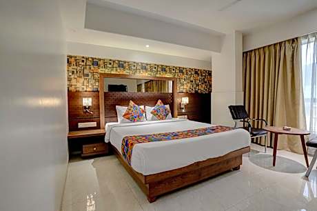 Hotel Srikrishna Paradise Airoli