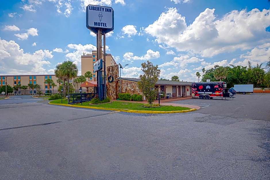 Liberty Garden Inn by OYO Kissimmee near Disney World