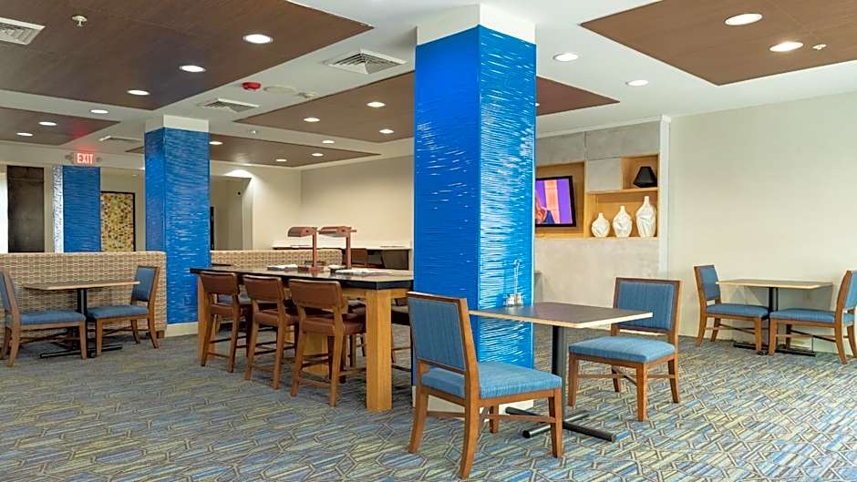 Holiday Inn Express Houston South By IHG