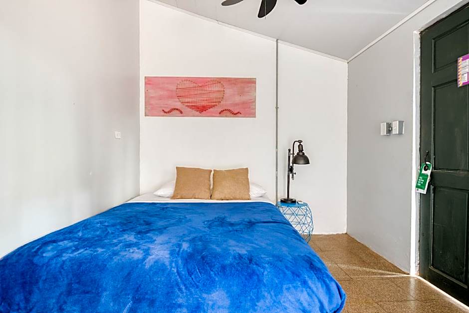 Slumber Party Tamarindo