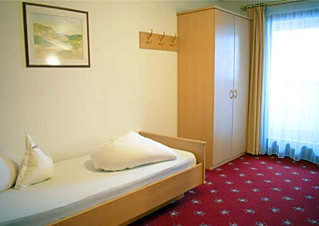 Single Room with Private Bathroom