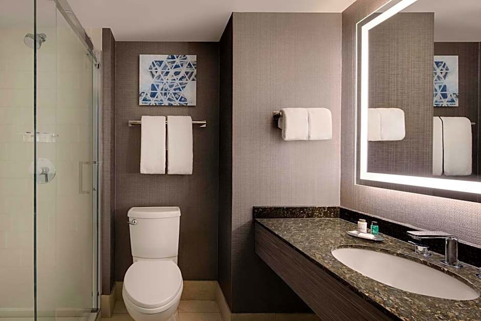 Sheraton Philadelphia Downtown