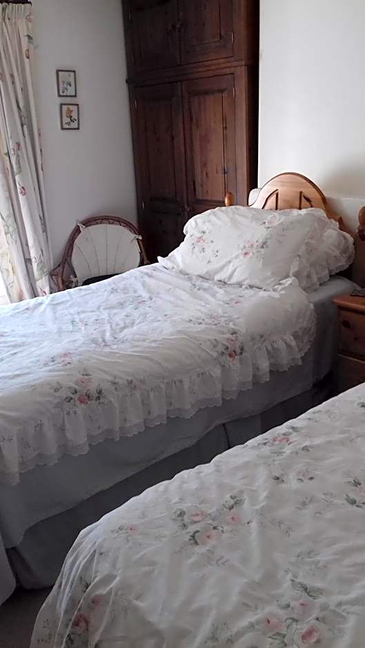 Hills Farm B&B Laugharne
