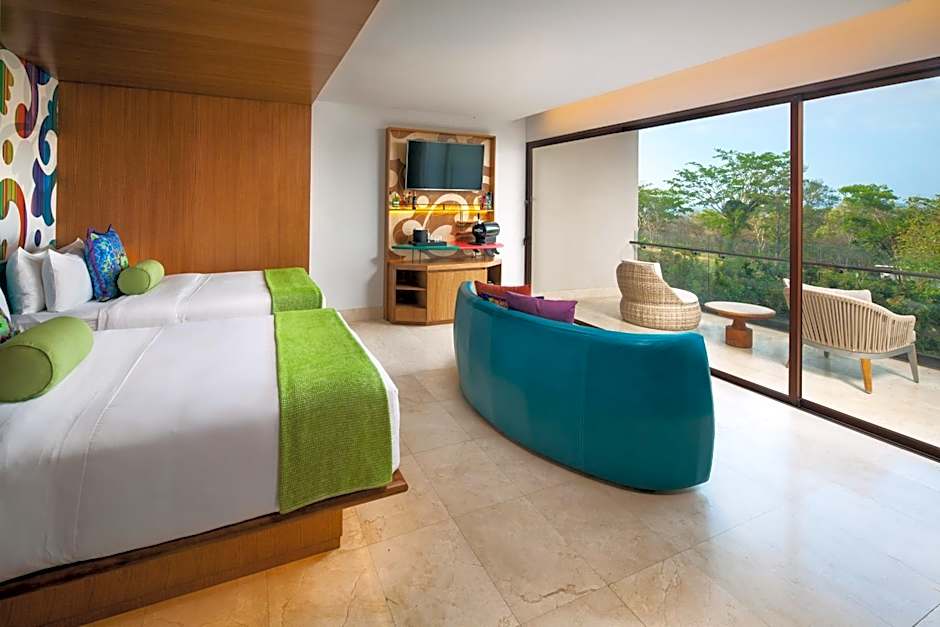 Photo 1 of 4 of Premier 1 Queen Bed, Ocean View, Balcony