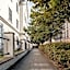 H11 Aparthotel
