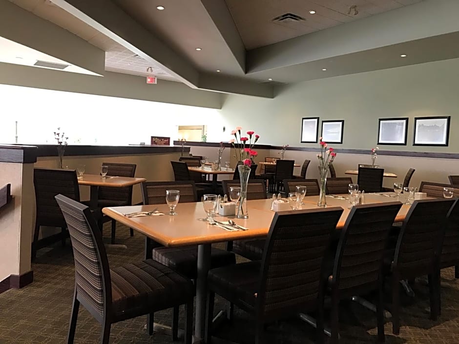 Powell River Town Centre Hotel