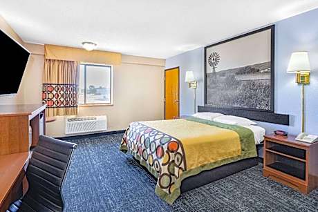 Super 8 by Wyndham Valentine NE