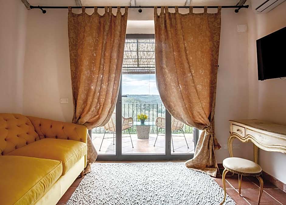 Castello Di Tornano Wine Relais