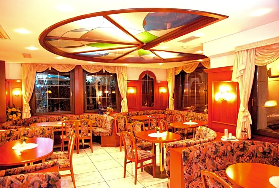 Hotel Chrys
