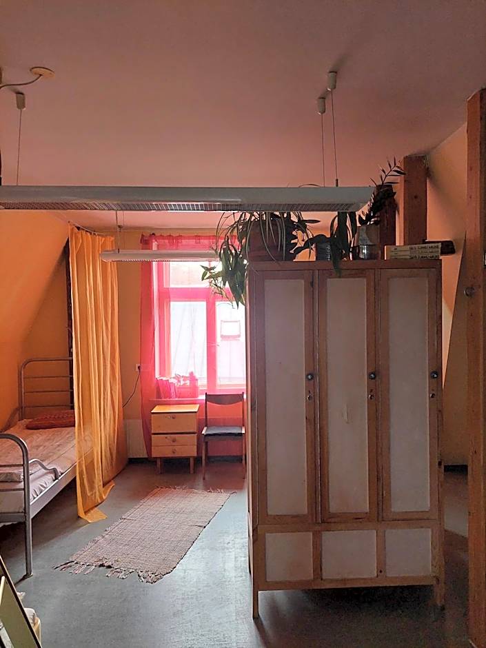 Looming Hostel