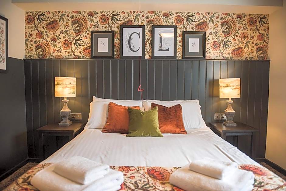 Cat & Lion Country Pub and Hotel