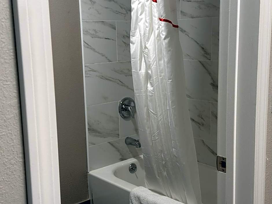 Red Roof Inn & Suites Middleborough