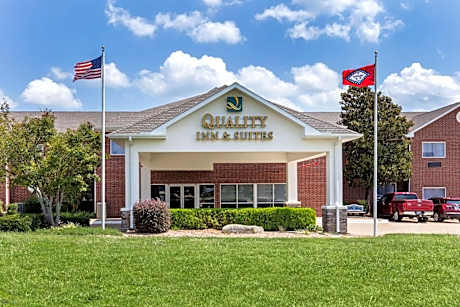 Quality Inn & Suites Mountain Home North