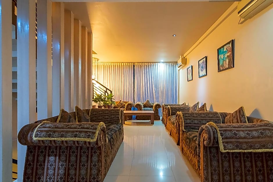 RedDoorz Plus near Sepinggan Airport 3 Balikpapan