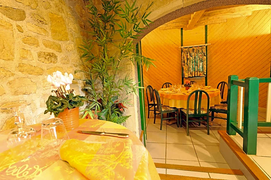 LOGIS Hôtel Le Moulin Des Gardelles