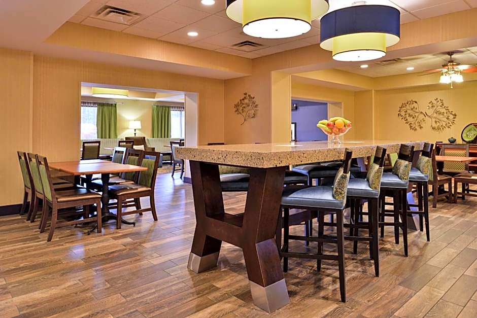 Hampton Inn By Hilton Harrisonburg-South