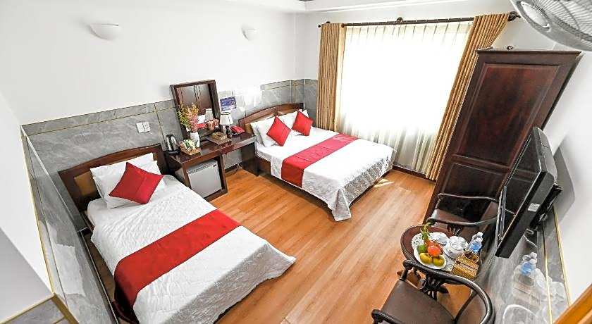 Duc Minh Saigon Airport Hotel