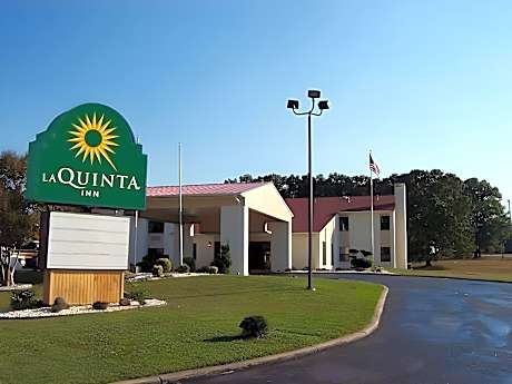 La Quinta Inn & Suites by Wyndham El Dorado