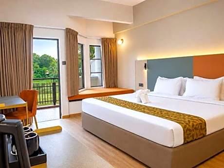 Gardenview King Room (Newly Refurbished)