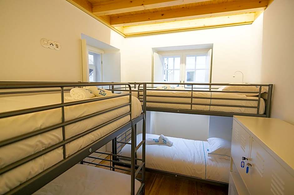 Change The World Hostels - Coimbra - Almedina