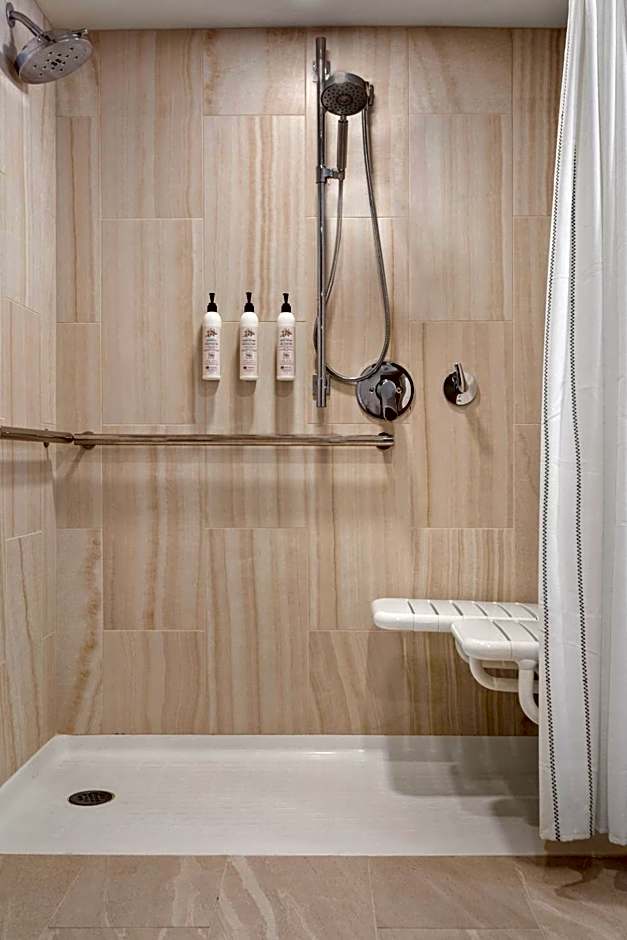 Delta Hotels by Marriott Allentown Lehigh Valley